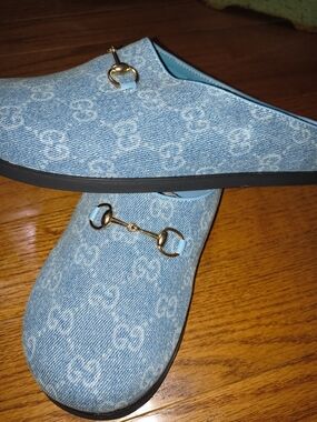 Source Unknown Light Blue Denim Slip-On Mules with Gold Bit
